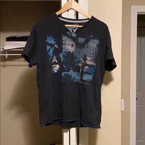 American eagle v neck large tee shirt